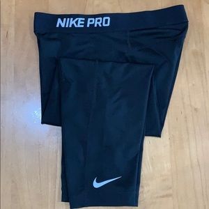 NIKE PRO Crop Leggings